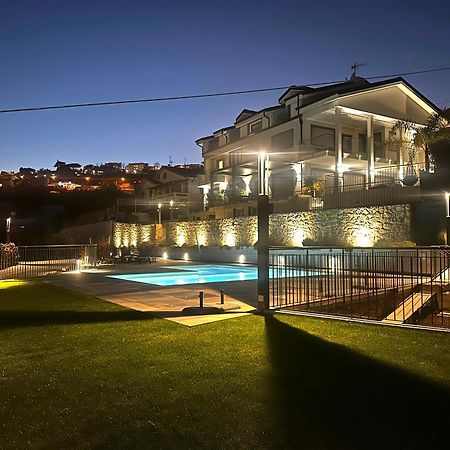 Villa La Matta Apartments And Luxury Suites 산레모 외부 사진