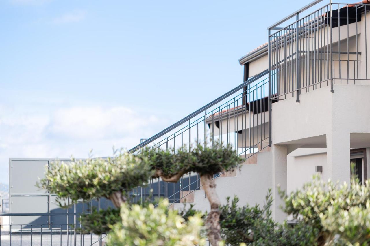 Villa La Matta Apartments And Luxury Suites 산레모 외부 사진