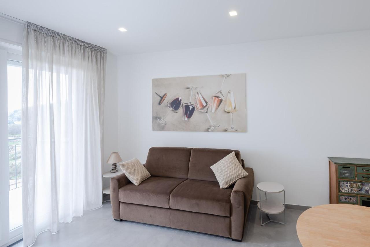 Villa La Matta Apartments And Luxury Suites 산레모 외부 사진