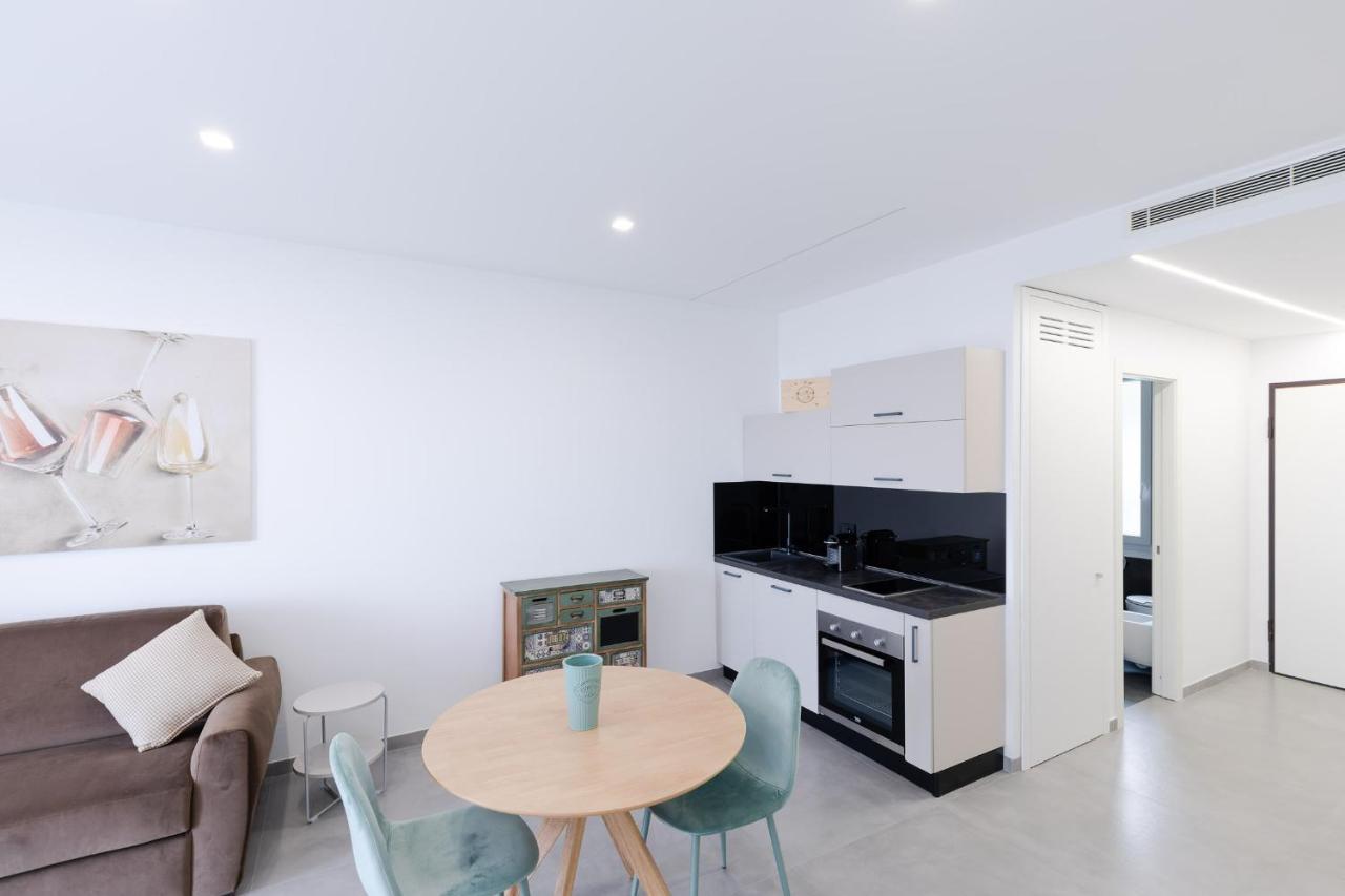 Villa La Matta Apartments And Luxury Suites 산레모 외부 사진