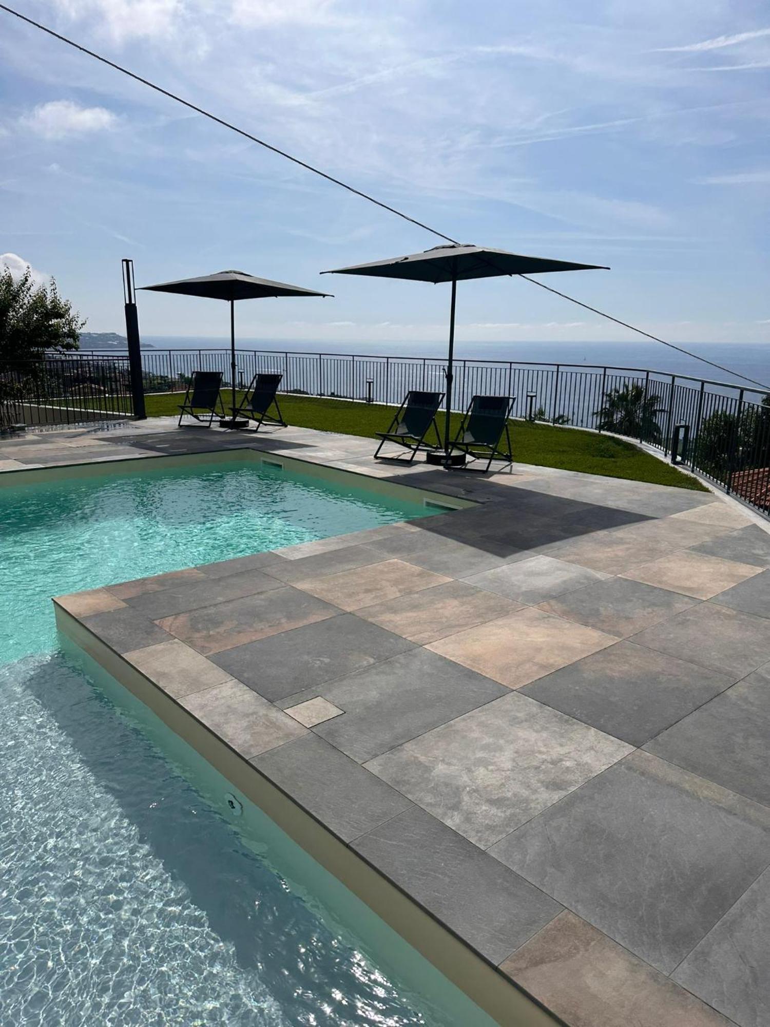 Villa La Matta Apartments And Luxury Suites 산레모 외부 사진